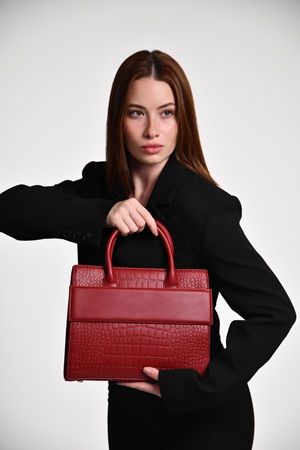 SHOULDER BAGS LIMITED EDITION COLLECTION